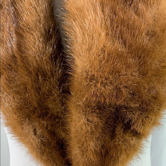 Vintage Fur Neck Accent - Picture 2 of 5